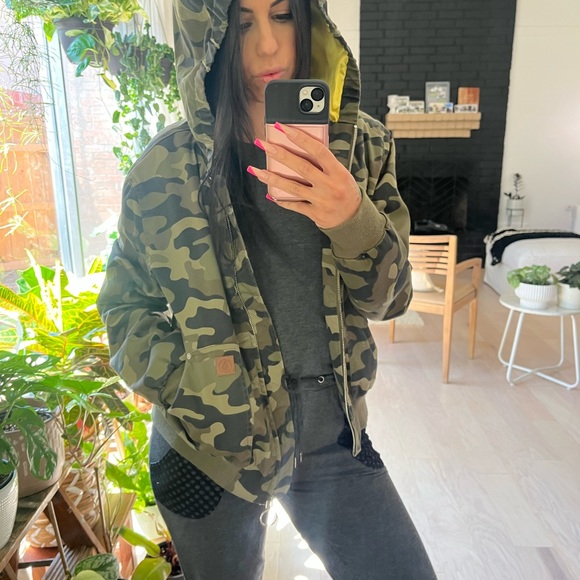 army volcom jacket size womens small - Picture 2 of 6